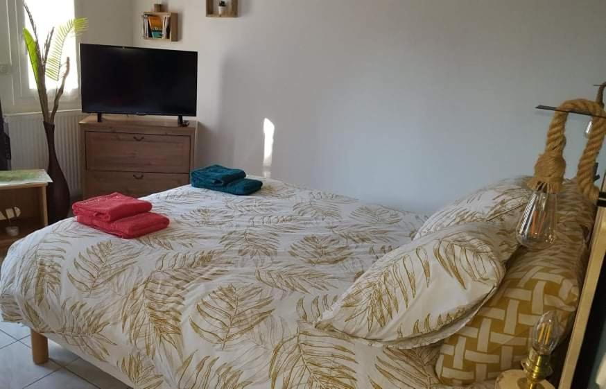 Bed and Breakfast Le Kalarino Saint-Remeze Екстер'єр фото